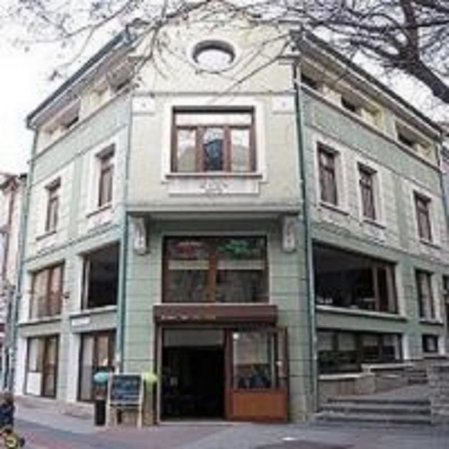 Гостевой дом 4 Rooms Пловдив-44